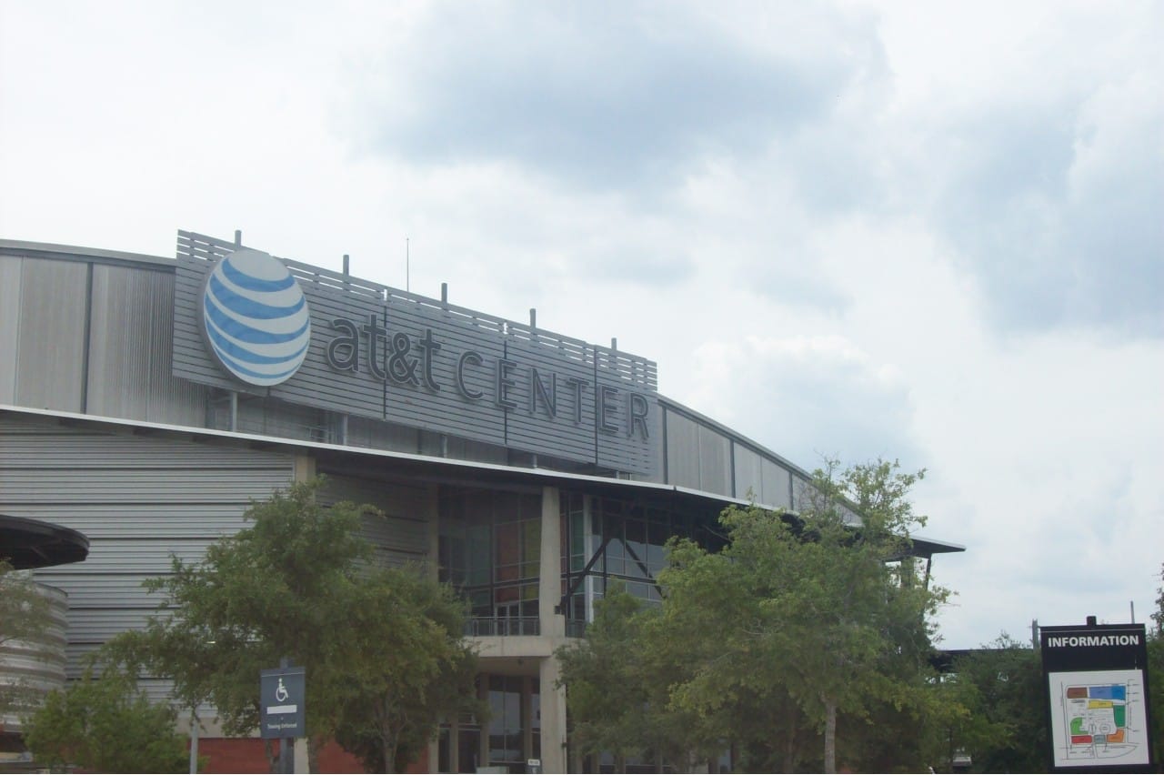 at&t center capacity