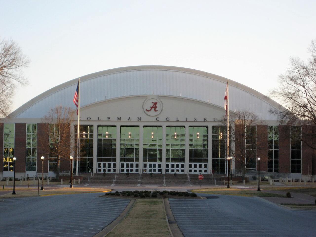 coleman coliseum capacity