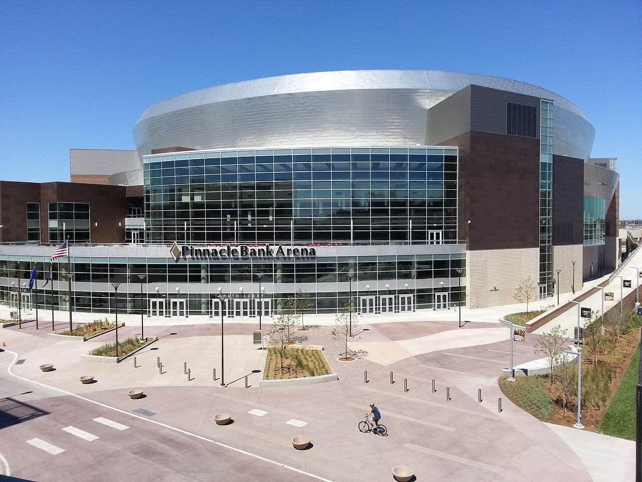 Pinnacle Bank Arena Capacity