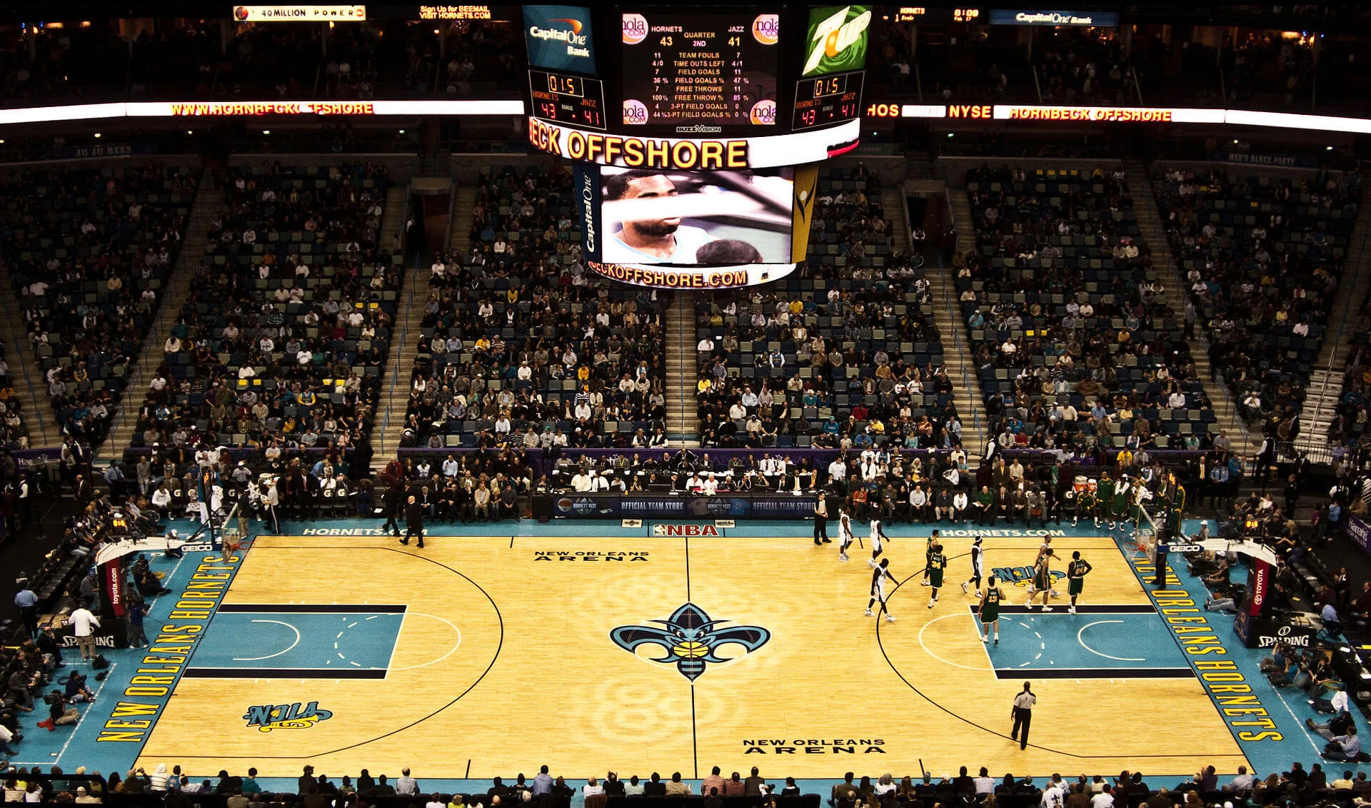 smoothie king center capacity