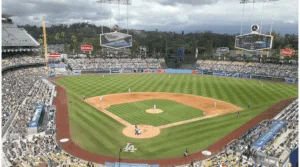 dodger stadium capacity