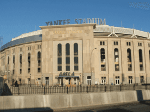 yankee stadium capacity