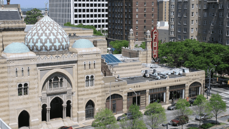 fox theatre capacity